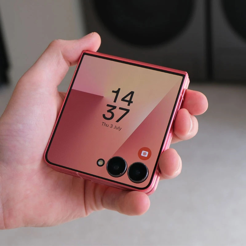 گوشی موبایل سامسونگ مدل Galaxy Z Flip 7 تک سیم‌کارت ظرفیت 256 گیگابایت و رم 12 گیگابایت