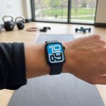 ساعت هوشمند 44 میلی متری اپل مدل SE 3 Aluminum Case با بند سیلیکونی - Image 2